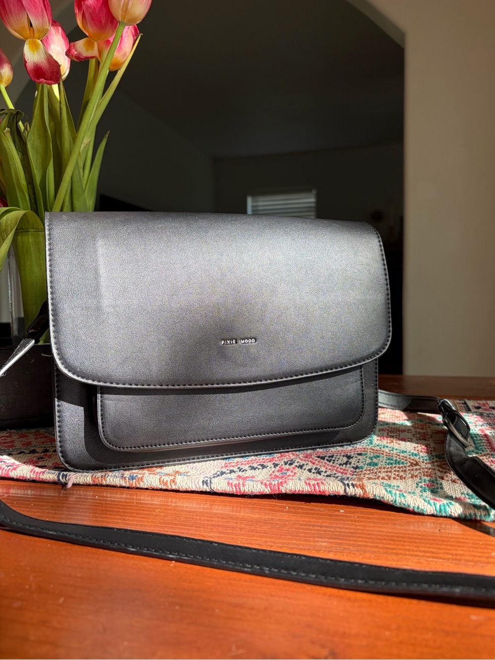Pixie Mood Zoe Crossbody - Picture 3 of 5